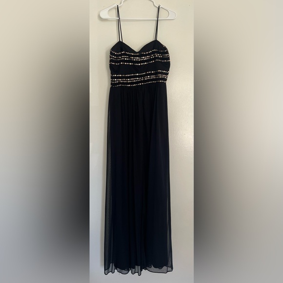 Betsy & Adam Long Black Spaghetti Strap Gown, Size 6 - Picture 4 of 7